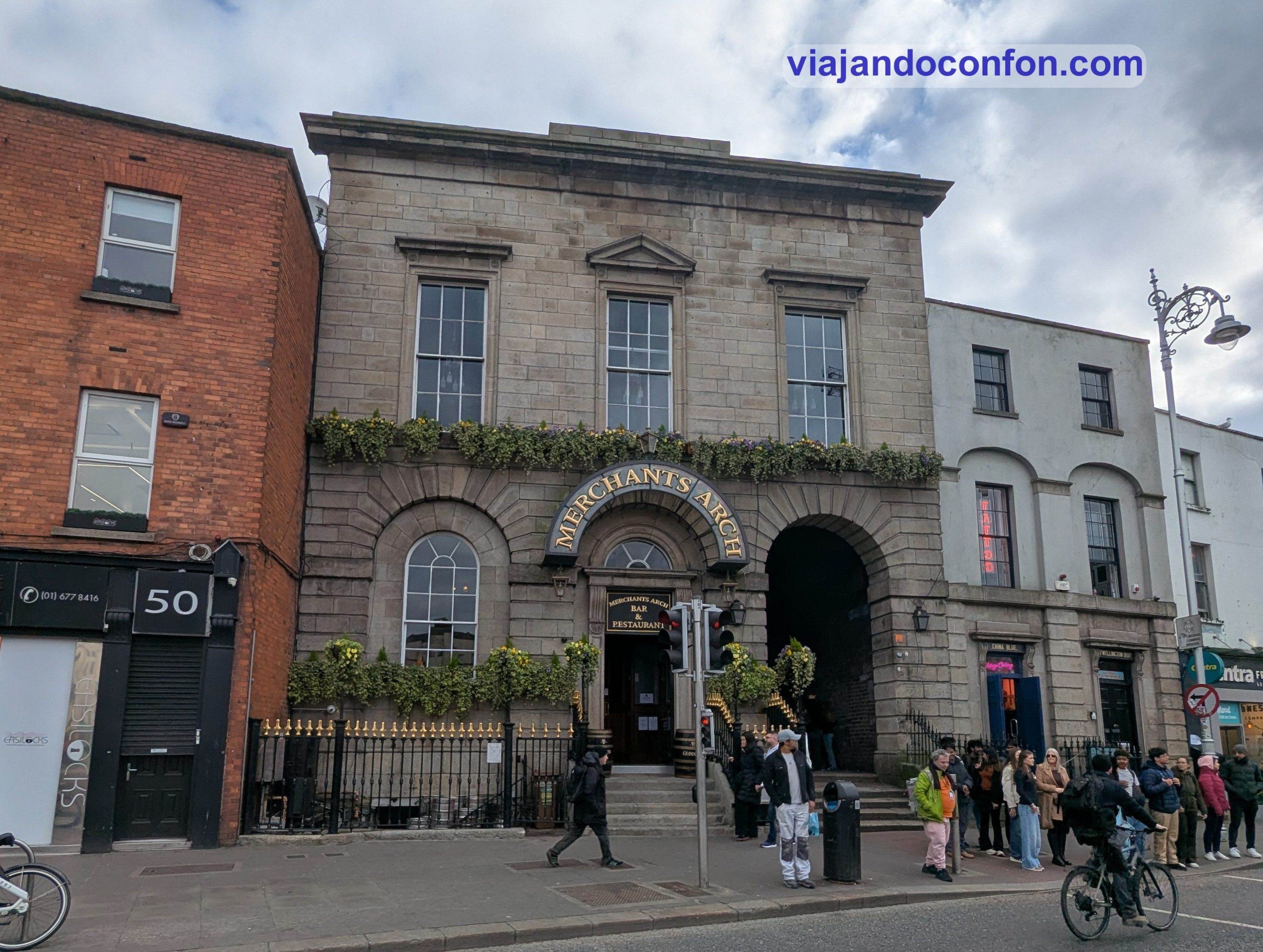 que ver en dublin 
Merchant's Arch