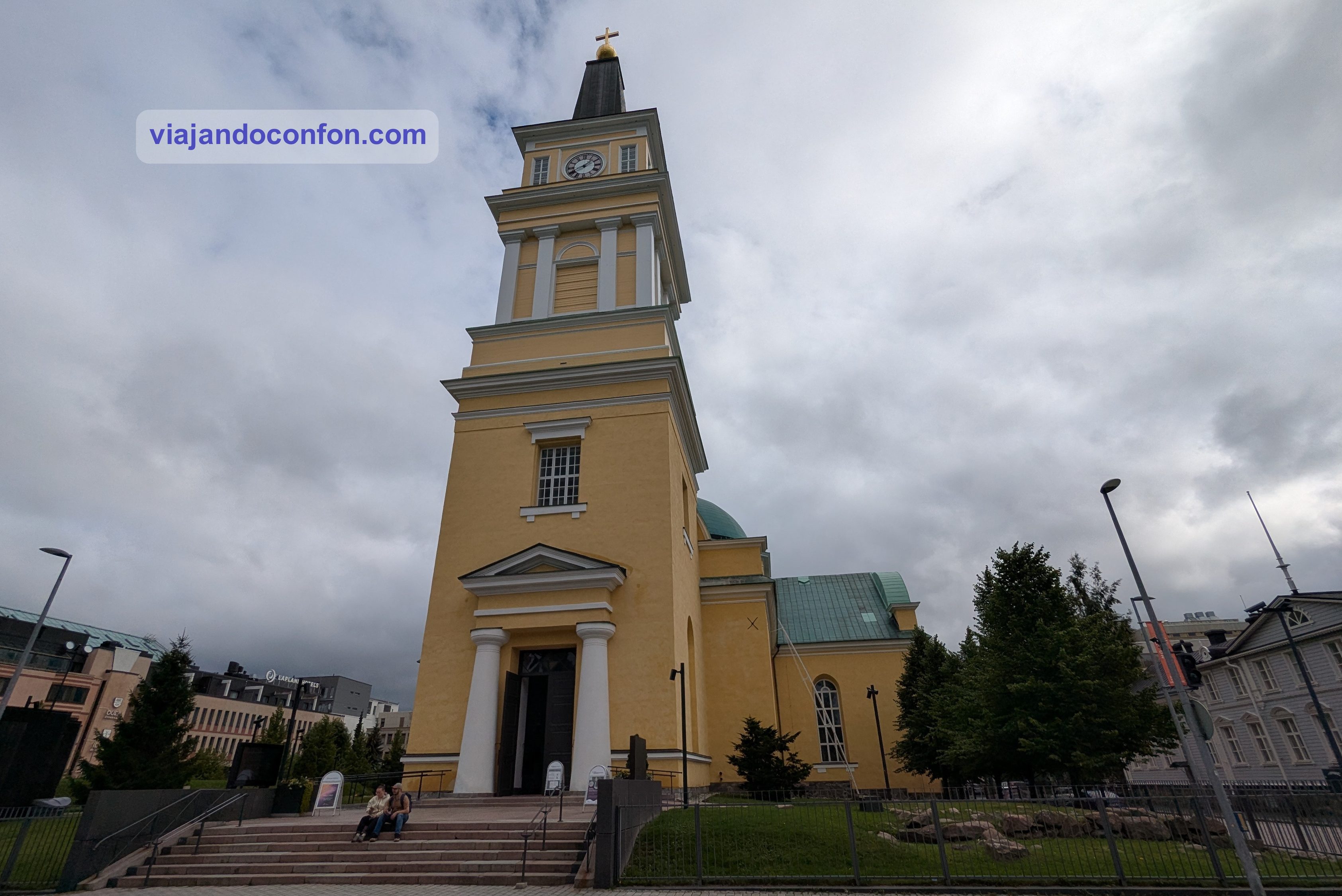 Catedral de oulu en finlandia