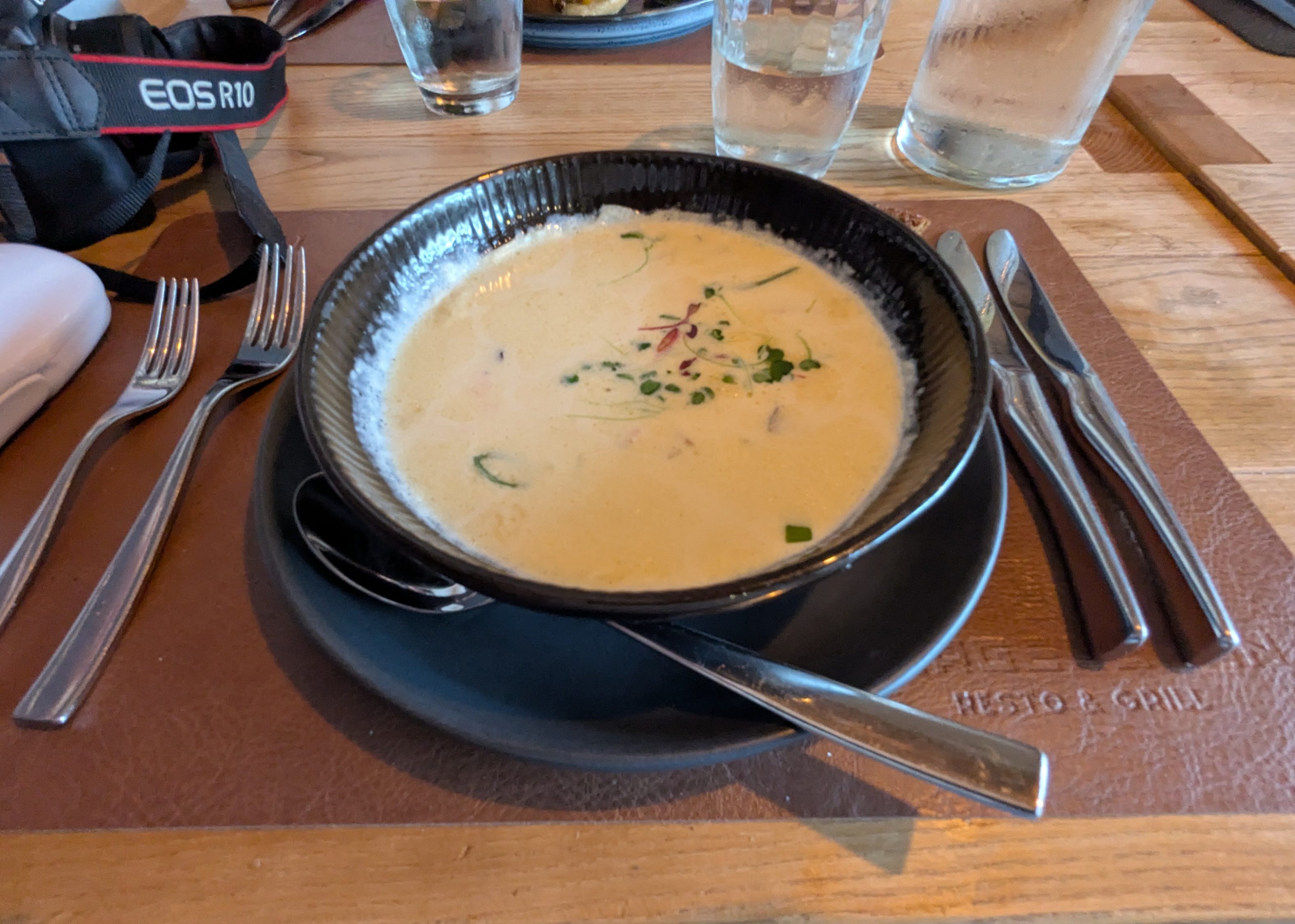 donde comer en tallin